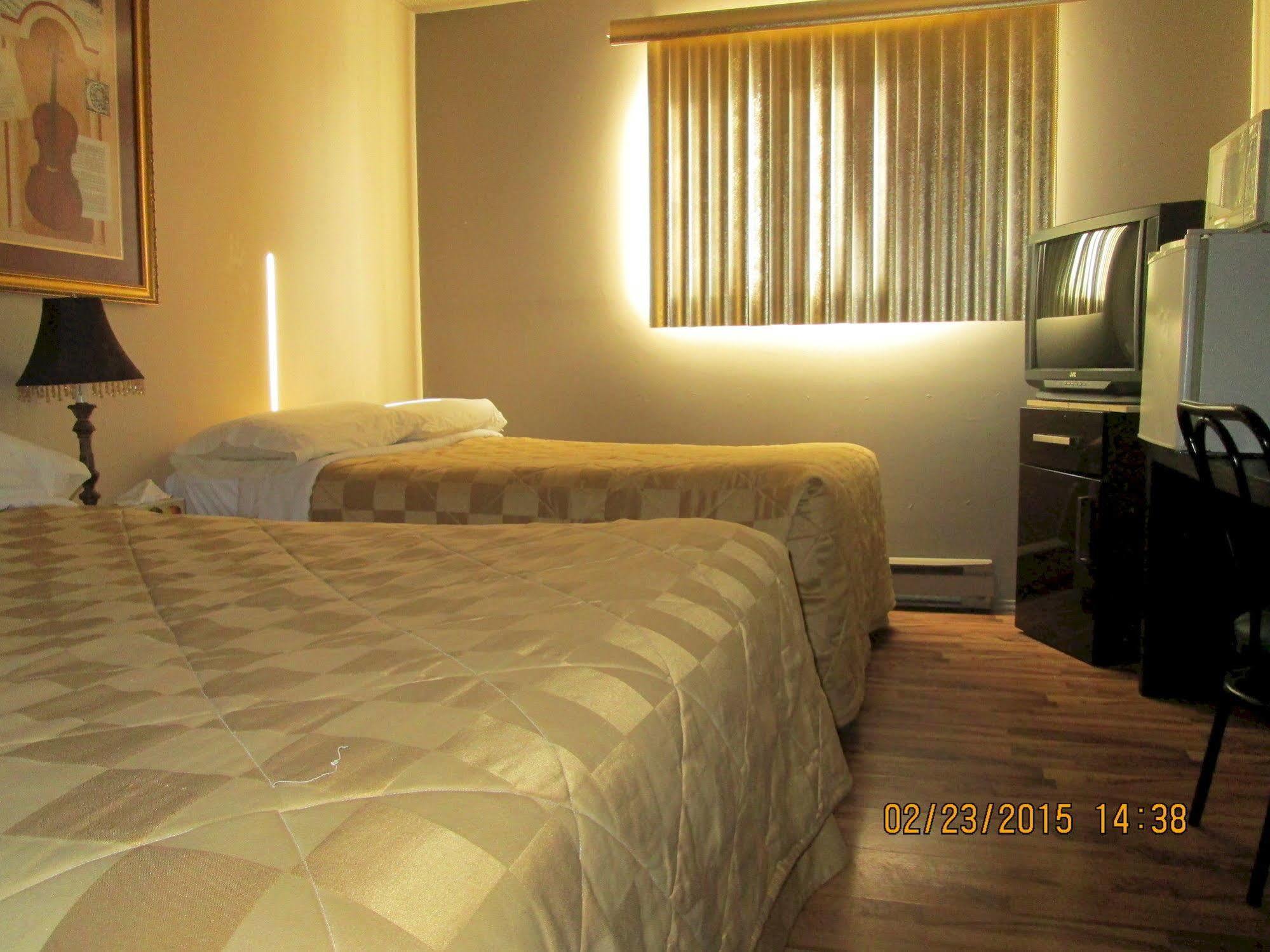 Motel Lustre D'Or L'Ancienne-Lorette Ngoại thất bức ảnh