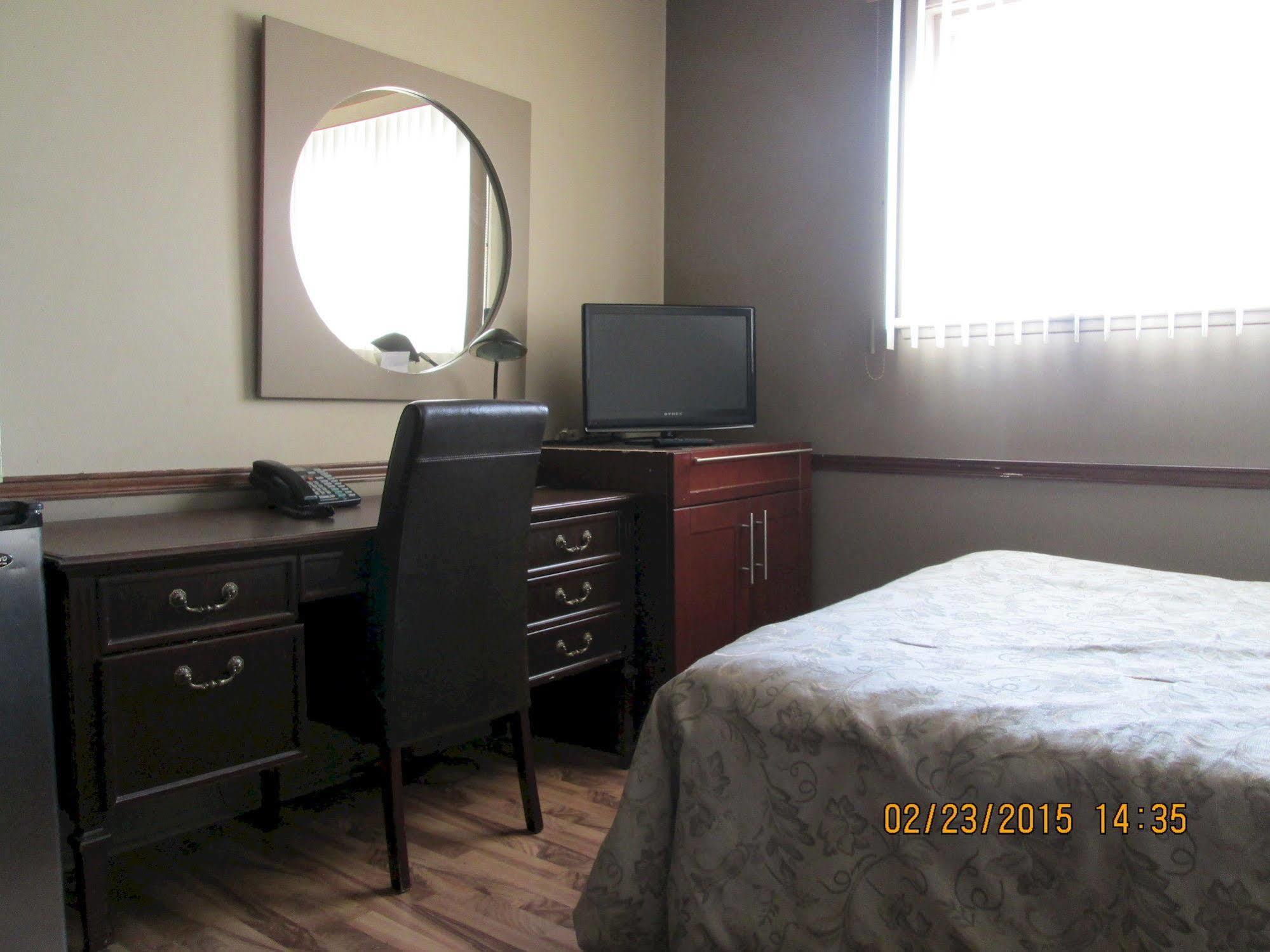Motel Lustre D'Or L'Ancienne-Lorette Ngoại thất bức ảnh